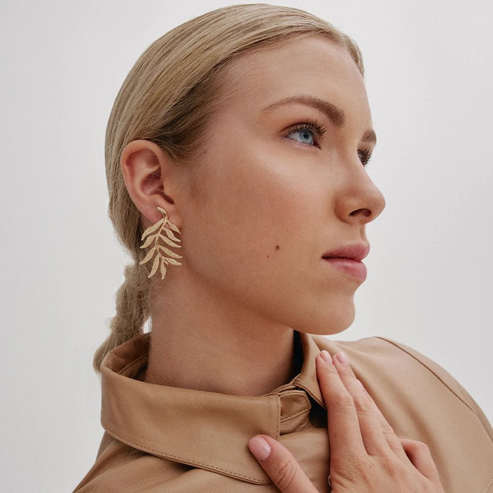 NEW Textured 18K Gold Plated Leaves Branch Statement Earrings - Picture 2 of 5